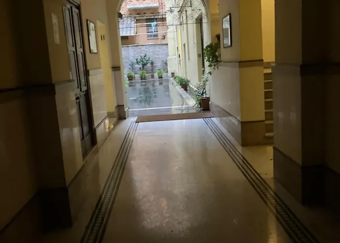 Apartment Poliziano Destra 8 Rom