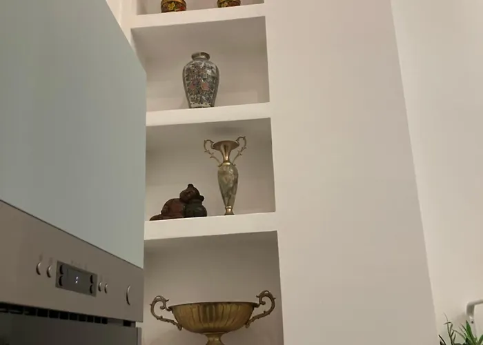 Apartment Poliziano Destra 8 *